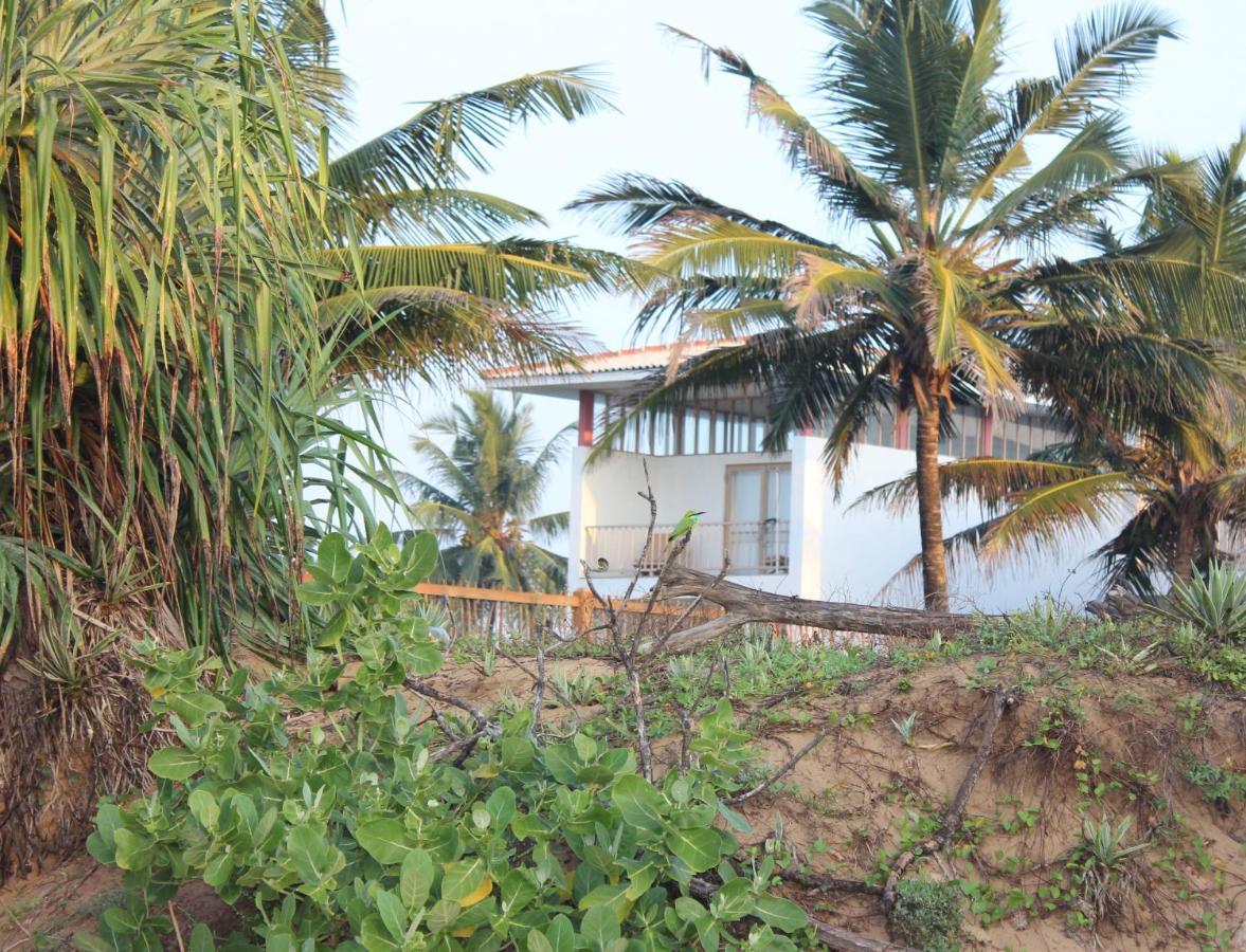 Sati Rekawa Sri Lanka विला